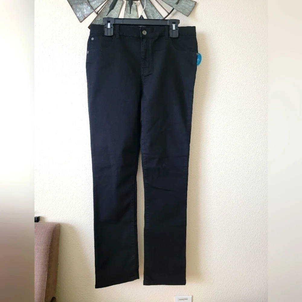 The children place Black super skinny jeans size 16 Husky.